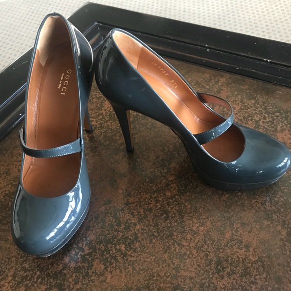 Gucci Shoes - Gucci High heels